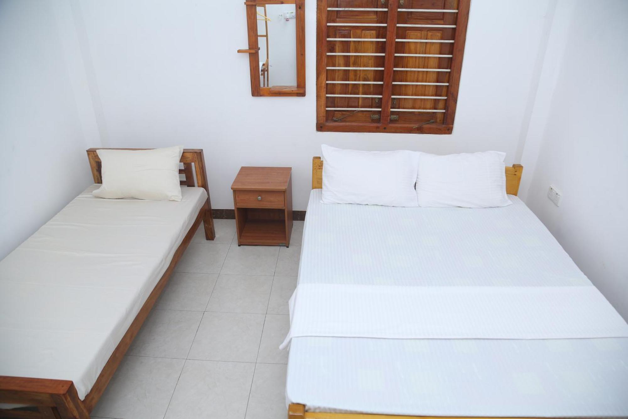 Rose Fort Homestay 贾夫纳 外观 照片