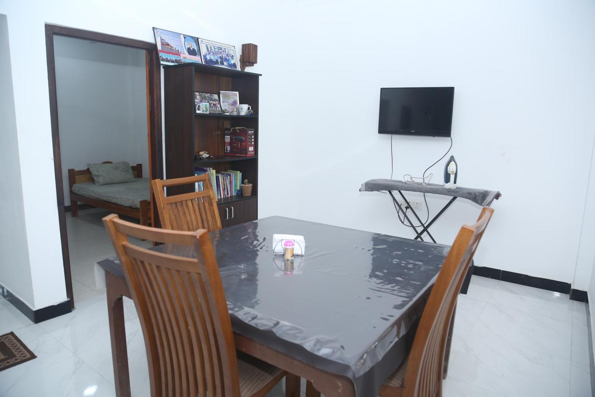 Rose Fort Homestay 贾夫纳 外观 照片